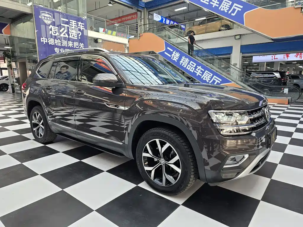 Touron 2020 380TSI four-wheel drive luxury version National VI купить на сайте DeffCars