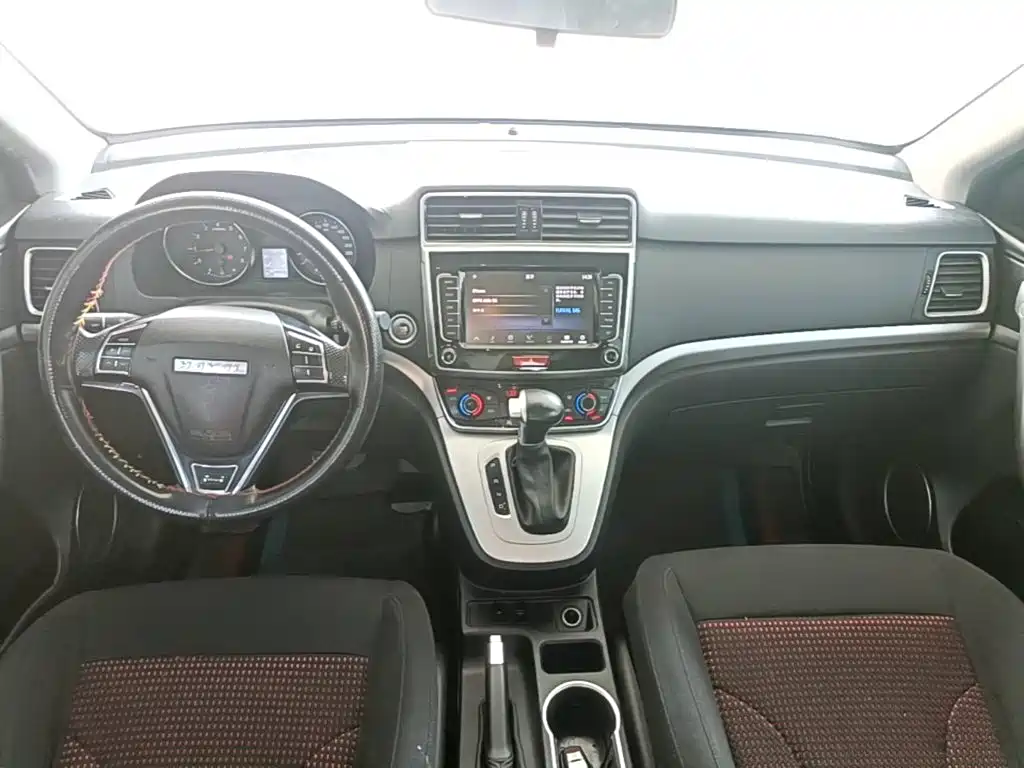 Haval M6 2019 1.5T DCT two-wheel drive urban model National VI купить на сайте DeffCars