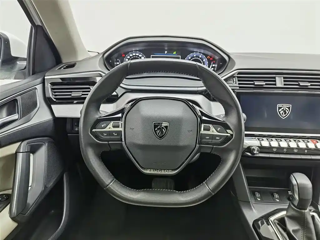 Peugeot 408 2022 1.6T Dream Edition купить на сайте DeffCars