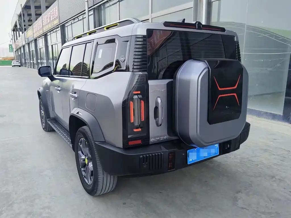 Jietu Traveler 2023 2.0T four-wheel drive crossover PRO купить на сайте DeffCars
