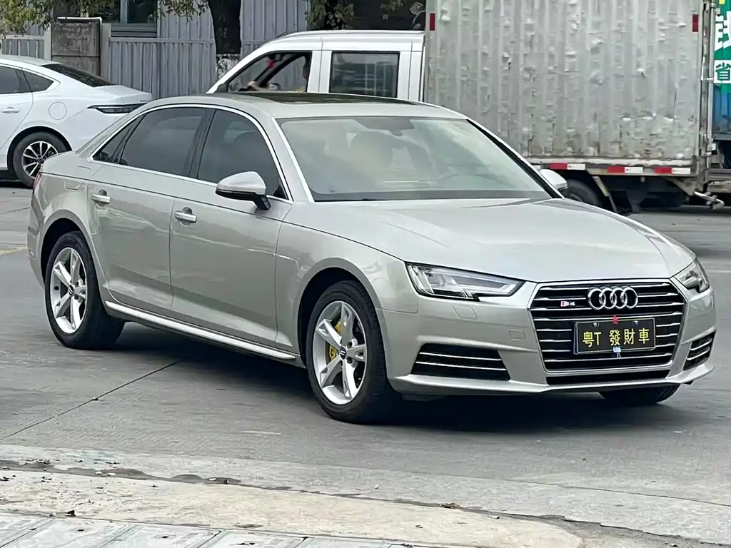 Audi A4L 2017 40 TFSI Fashion Type купить на сайте DeffCars