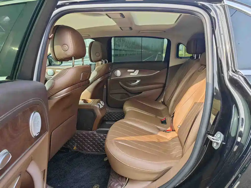 Mercedes-Benz E-Class 2019 E 300 L Luxury Model купить на сайте DeffCars