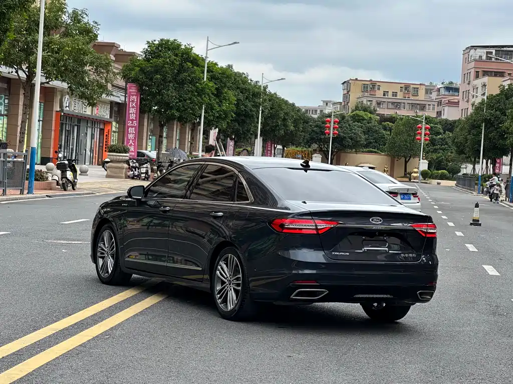 Taurus 2019 EcoBoost 245 Vignale Premium Edition купить на сайте DeffCars