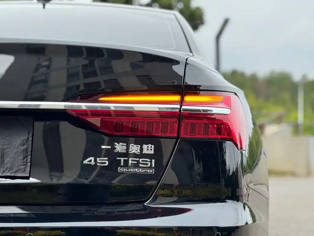 Audi A6L 2022 40 TFSI luxury and dynamic model купить на сайте DeffCars