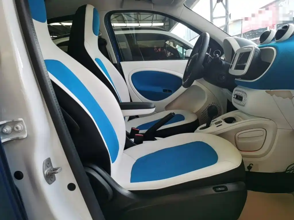 smart forfour 2016 0.9T 66kW extreme version купить на сайте DeffCars
