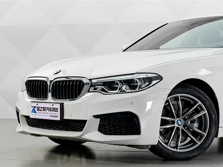 BMW 5 Series imported 2020 525i M sports package купить на сайте DeffCars