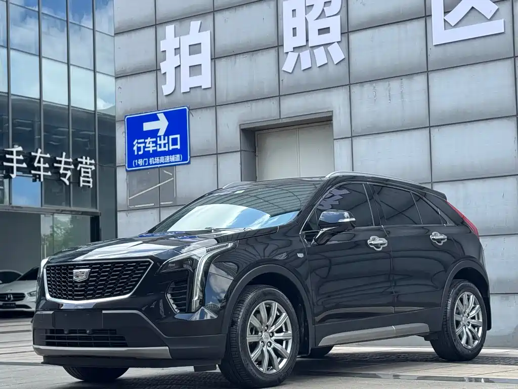 Cadillac XT4 2018 28T two-wheel drive leading model купить на сайте DeffCars
