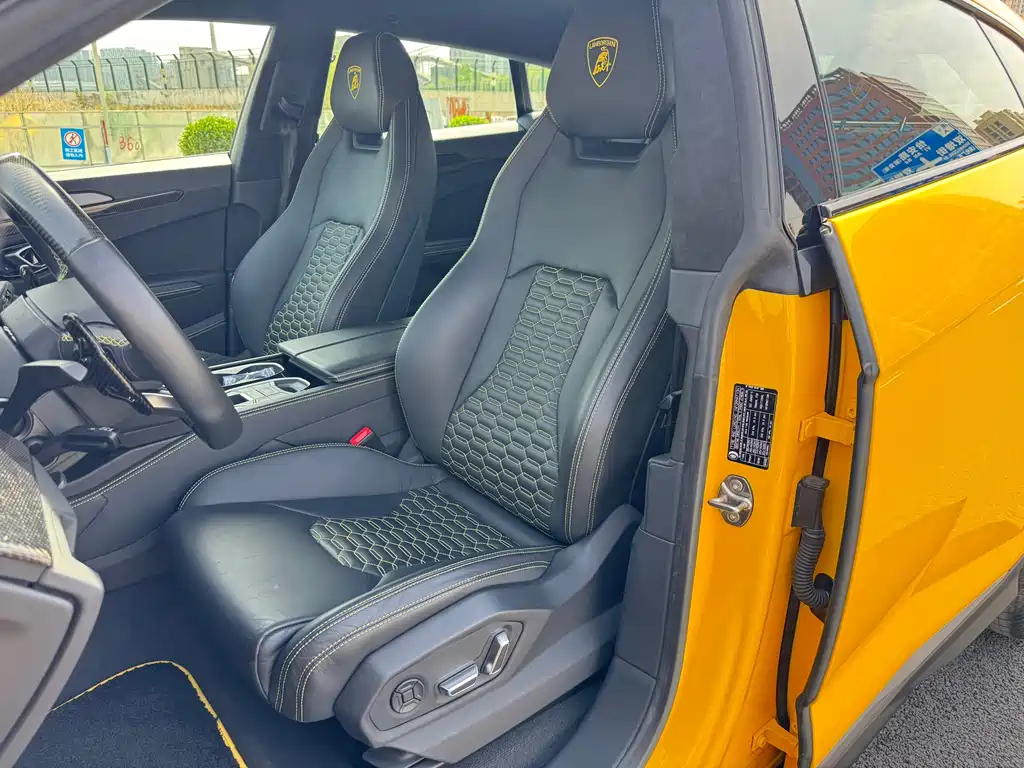 Urus 2021 4.0T V8 купить на сайте DeffCars