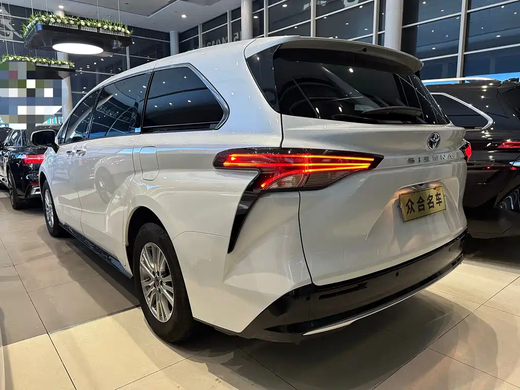 SIENNA 2021 2.5L Hybrid Premium Edition купить на сайте DeffCars