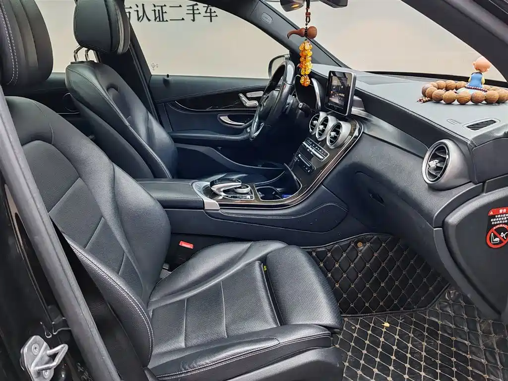 Mercedes-Benz GLC 2018 GLC 260 4MATIC luxury model купить на сайте DeffCars