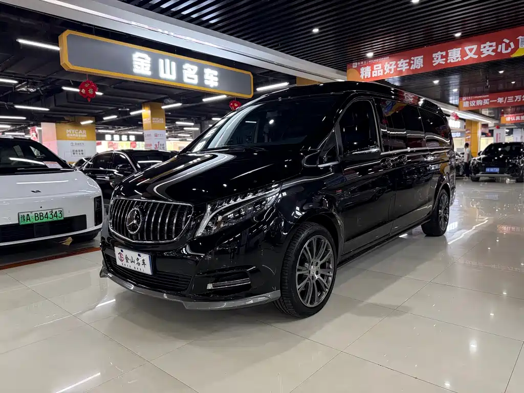 Mercedes-Benz V-Class 2022 V 260 L Long Wheelbase Premium Edition купить на сайте DeffCars