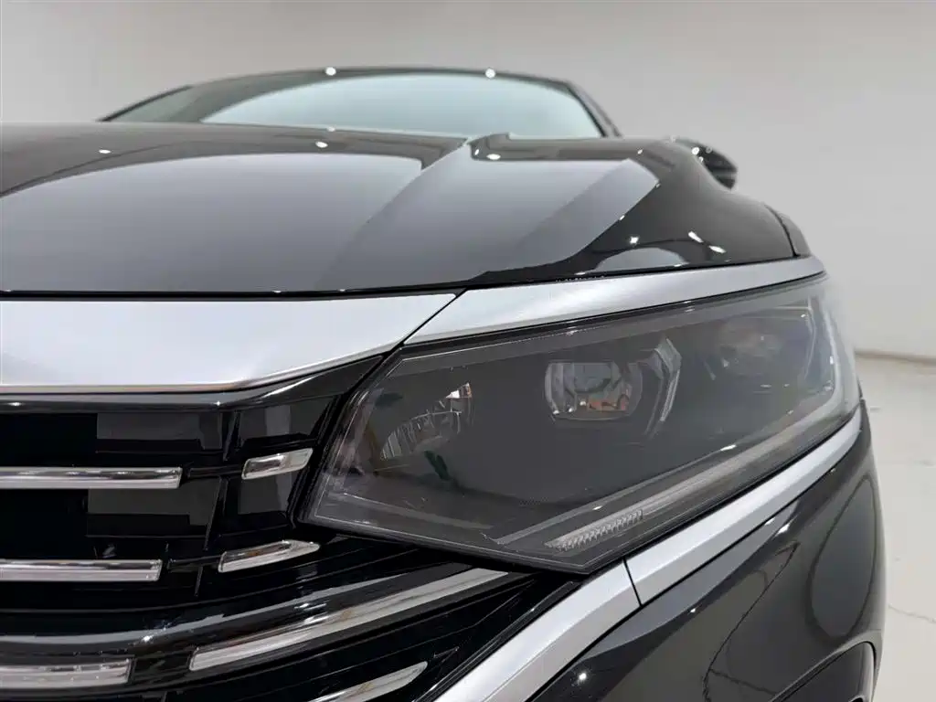 Passat 2023 facelift 330TSI Elite Edition купить на сайте DeffCars