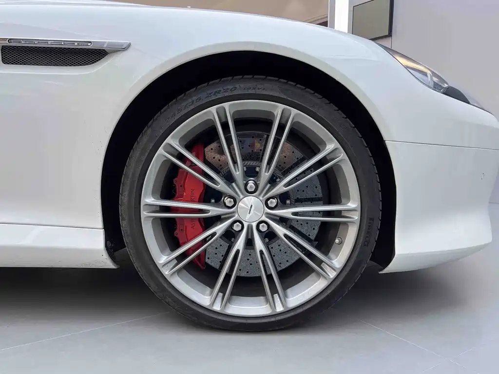 Aston Martin DB9 2013 6.0L Coupe купить на сайте DeffCars