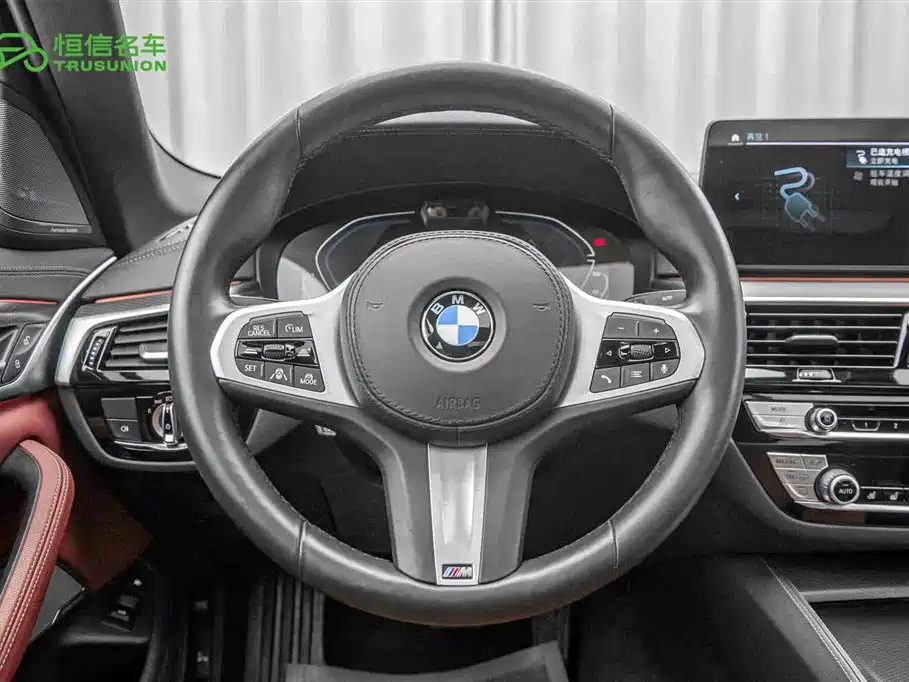 BMW 5 Series New Energy 2021 535Le Pioneer Edition M Sports Package купить на сайте DeffCars