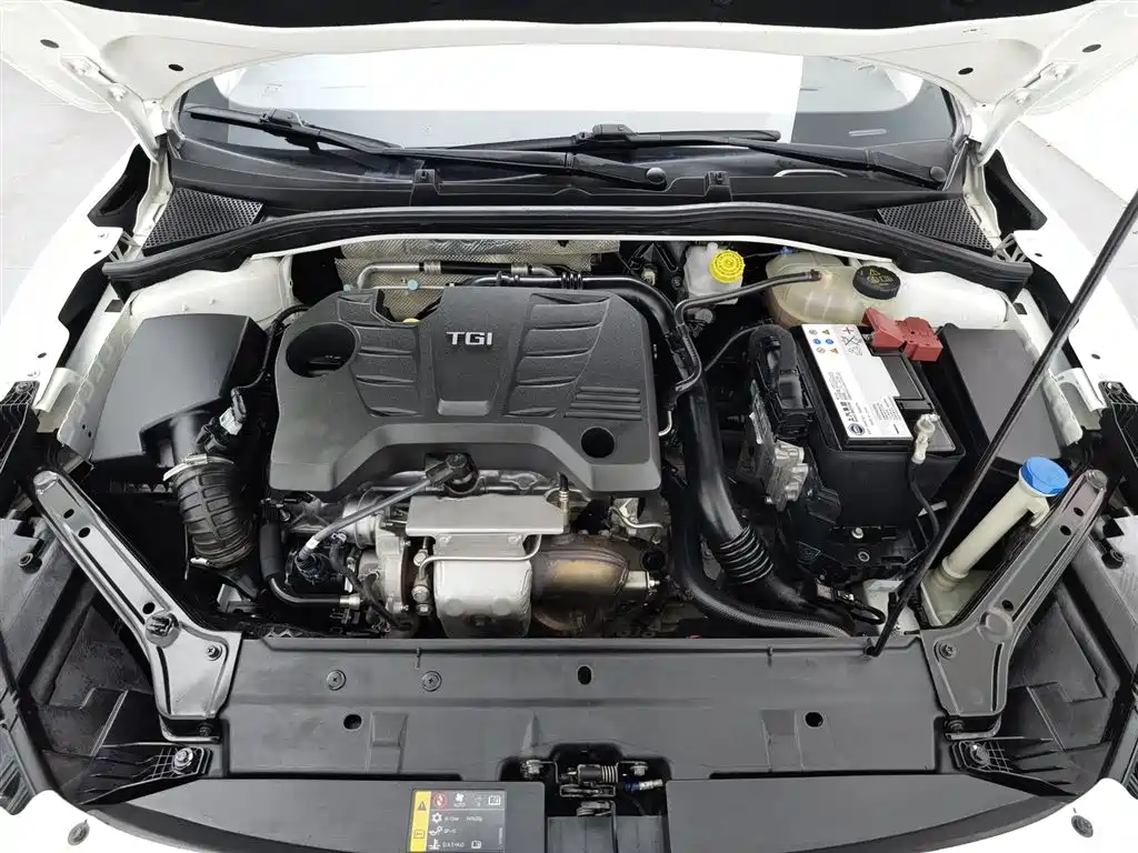 MG6 2017 20T Manual Luxury Smart Connected Edition National V купить на сайте DeffCars