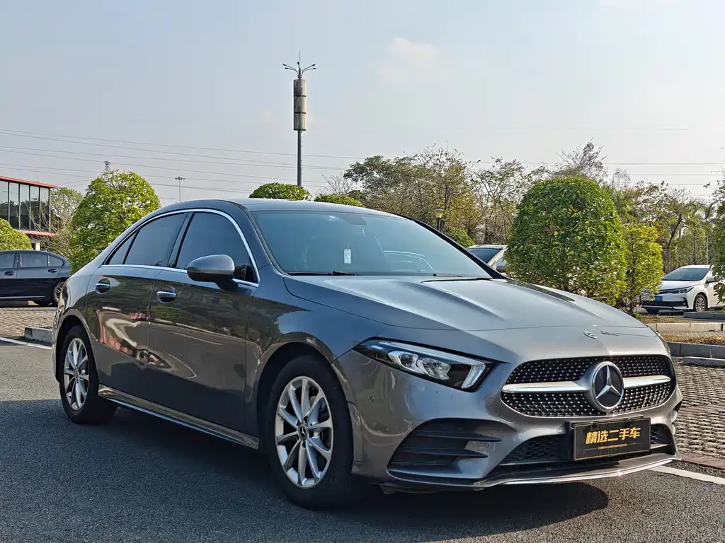 Mercedes-Benz A-Class 2022 Facelift A 200 L Sports Sedan Fashionable купить на сайте DeffCars
