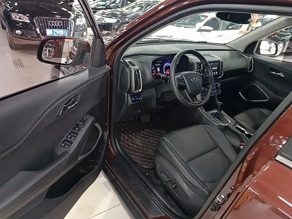 Beijing Hyundai ix35 2019 2.0L automatic two-wheel drive Zhiyong·Enjoy Edition National V купить на сайте DeffCars