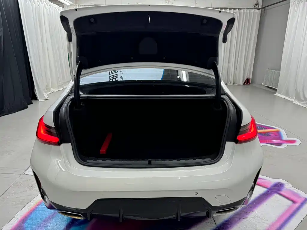 BMW 3 Series 2023 320Li M Sports Package купить на сайте DeffCars