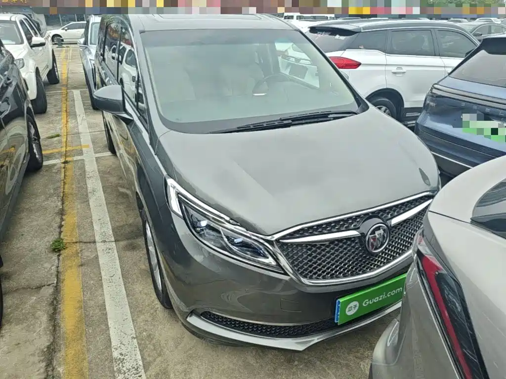 Buick GL8 2017 ES 28T Exclusive Type National V купить на сайте DeffCars