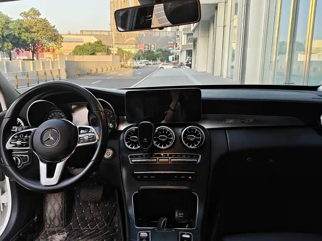 Mercedes-Benz C-Class 2019 C 180 L Fashionable Sports Edition купить на сайте DeffCars