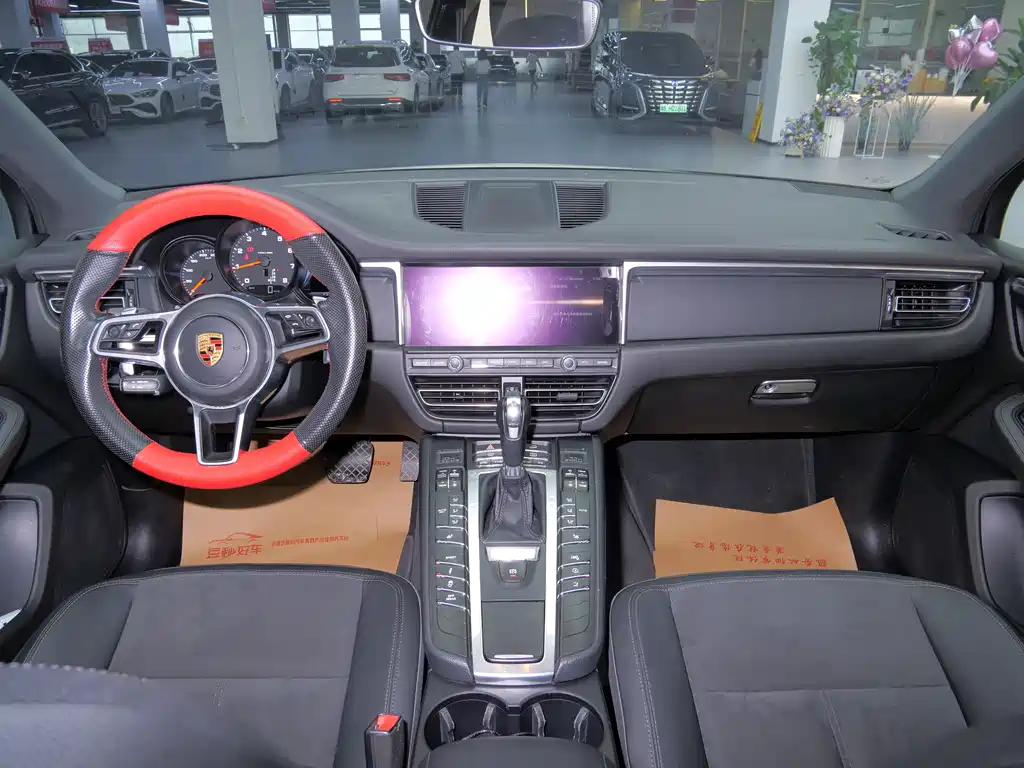 Macan 2018 Macan 2.0T купить на сайте DeffCars