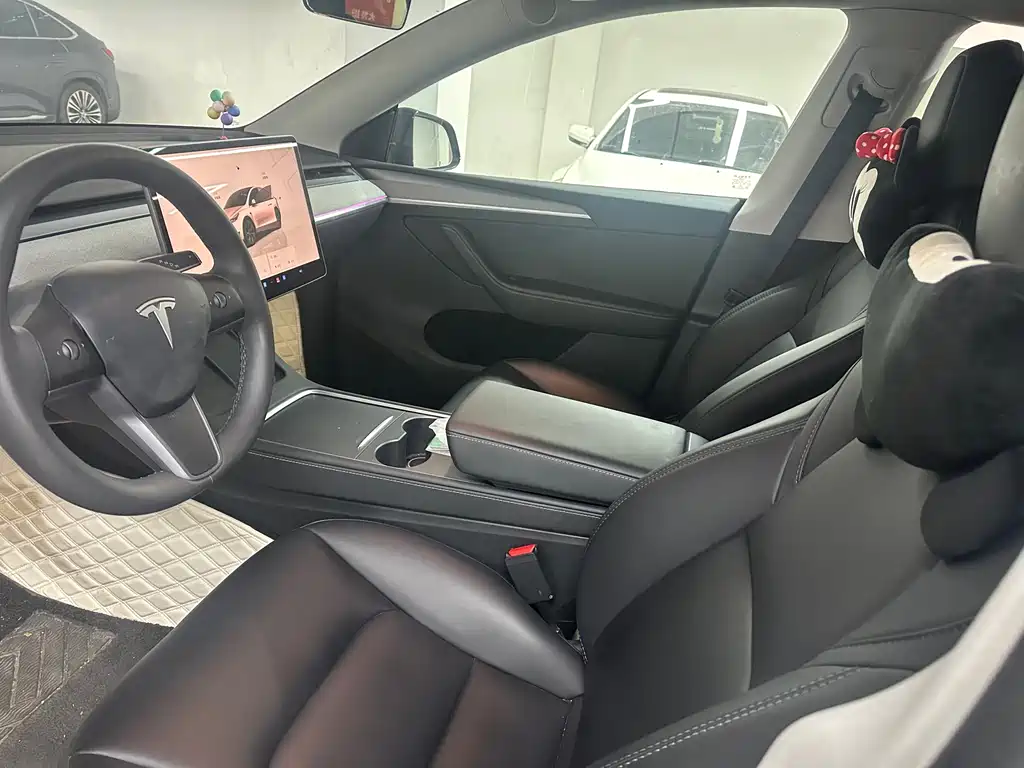 Model Y 2023 rear-wheel drive version купить на сайте DeffCars