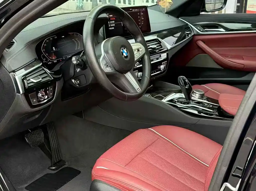 BMW 5 Series 2022 525Li M Sports Package купить на сайте DeffCars