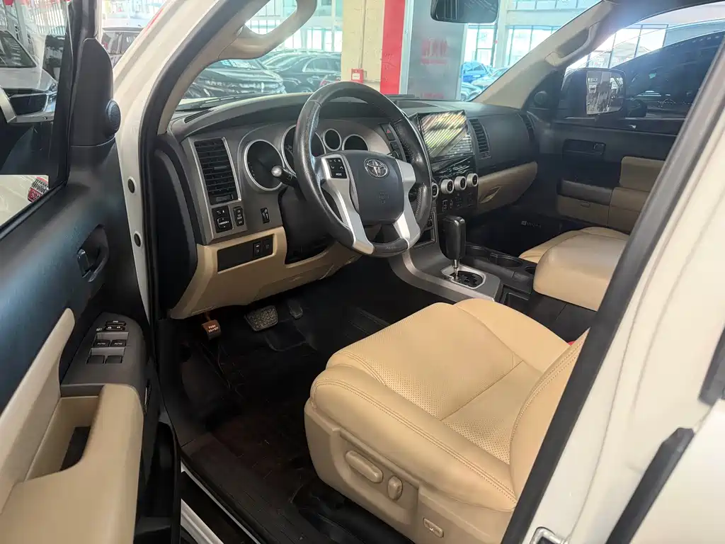 Sequoia 2010 5.7 Platinum Edition купить на сайте DeffCars