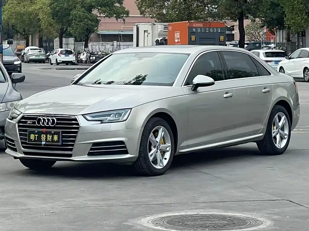 Audi A4L 2017 40 TFSI Fashion Type купить на сайте DeffCars