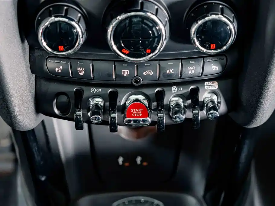 Mini 2020款 1.5T COOPER 五门日不落红限量版 купить на сайте DeffCars