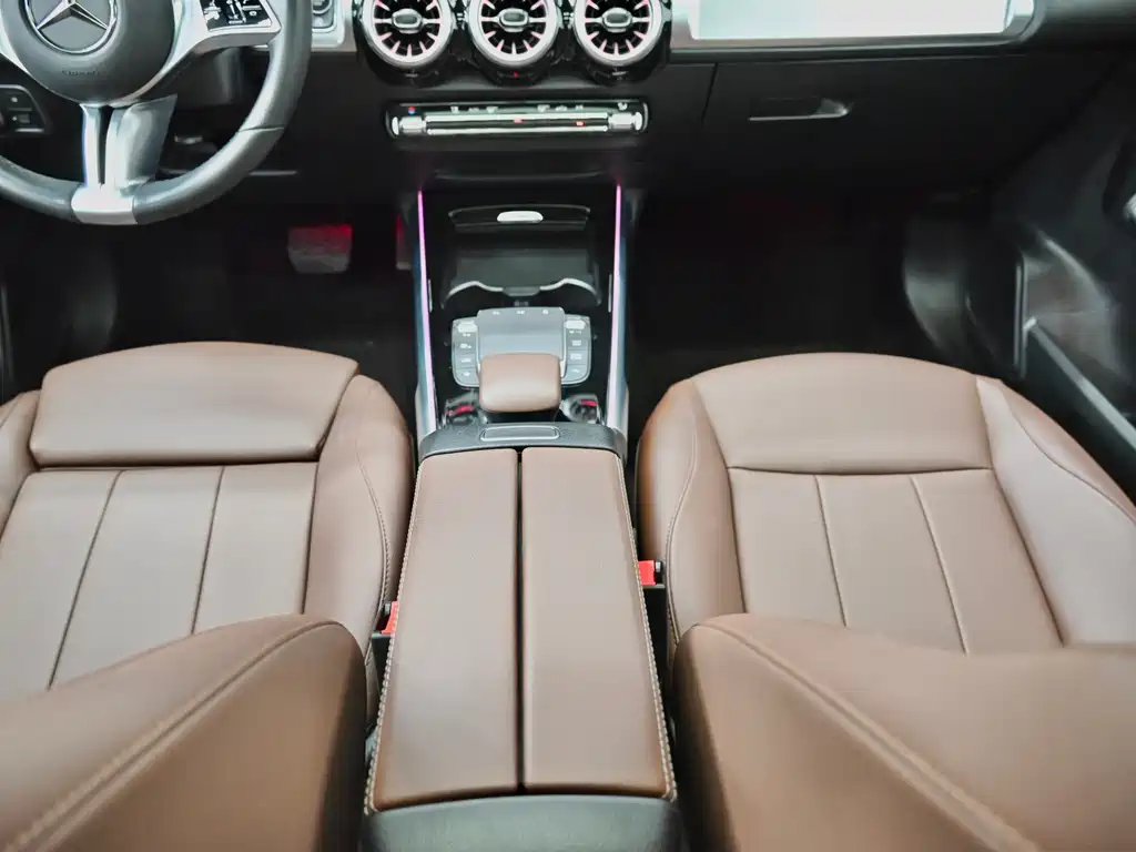 Mercedes-Benz GLB 2024 GLB 220 Dynamic купить на сайте DeffCars