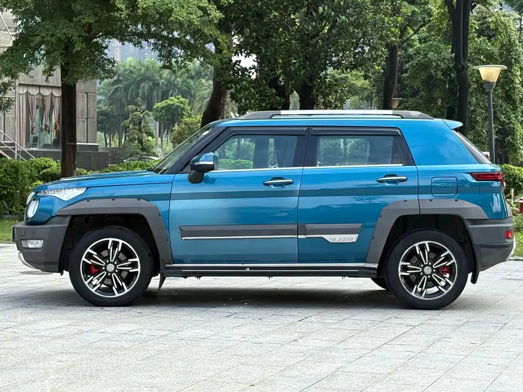 Beijing off-road BJ20 2016 1.5T CVT luxury model купить на сайте DeffCars