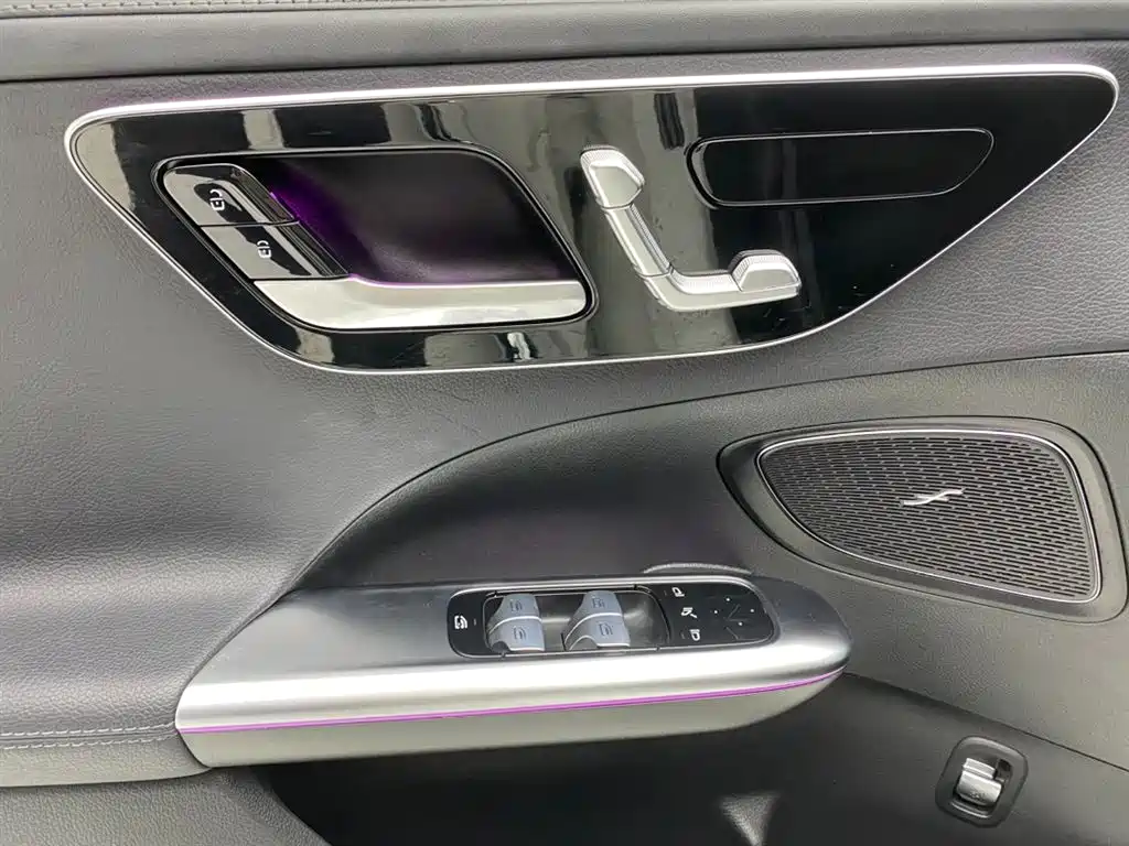 Mercedes-Benz C-Class 2024 facelift C 260 L sports version купить на сайте DeffCars