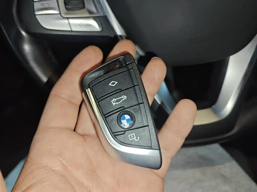 BMW X3 2018 xDrive28i Luxury Package National VI купить на сайте DeffCars