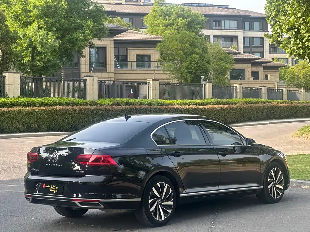 Magotan 2020 330TSI DSG leading model купить на сайте DeffCars