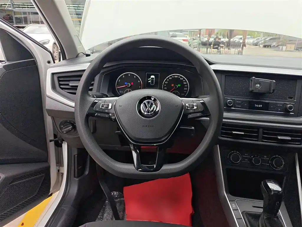 Polo 2019 Plus 1.5L Automatic Panoramic Enjoyment Edition купить на сайте DeffCars