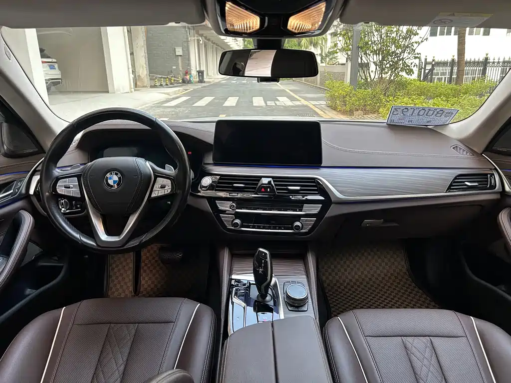 BMW 5 Series 2021 530Li Leading Luxury Package купить на сайте DeffCars