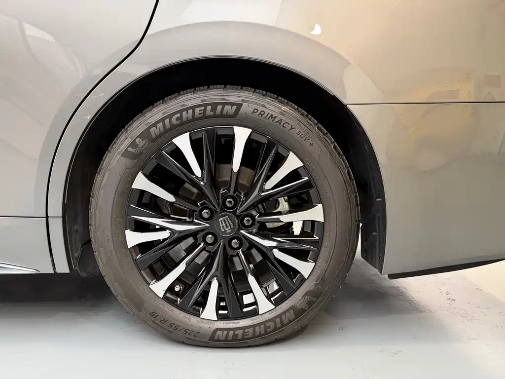 Wilfa 2024 Crown Dual Engine 2.5L Supreme Executive Edition купить на сайте DeffCars