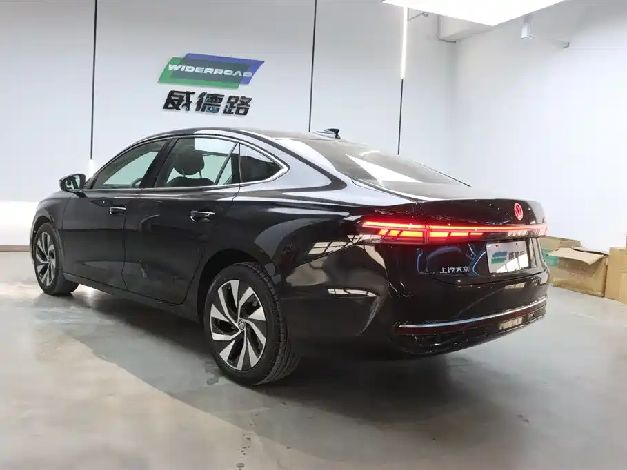 Passat 2025 Pro 380TSI Long Yao Edition купить на сайте DeffCars