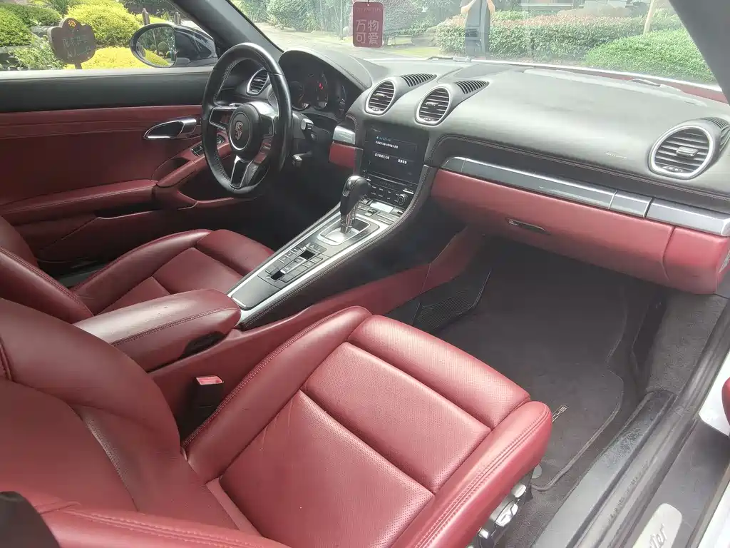 Porsche 718 2018 Boxster 2.0T купить на сайте DeffCars