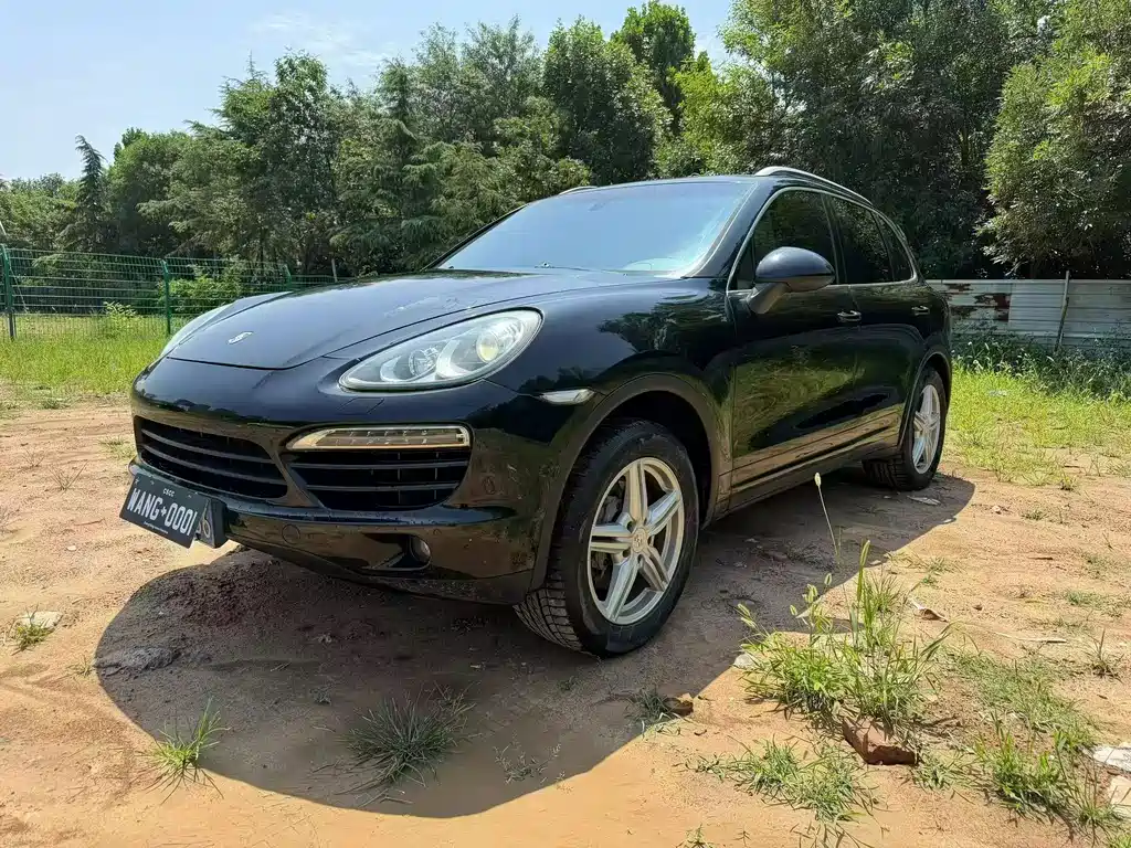 Cayenne 2014 Cayenne Platinum Edition 3.0T купить на сайте DeffCars