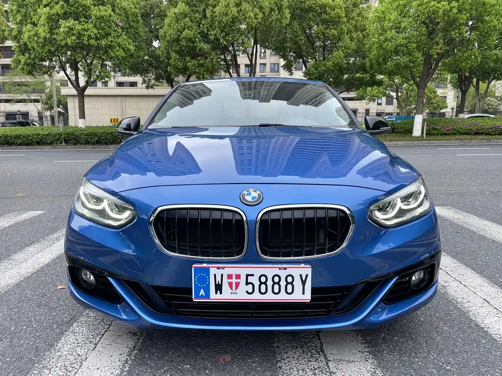 BMW 1 Series 2017 118i Sports купить на сайте DeffCars