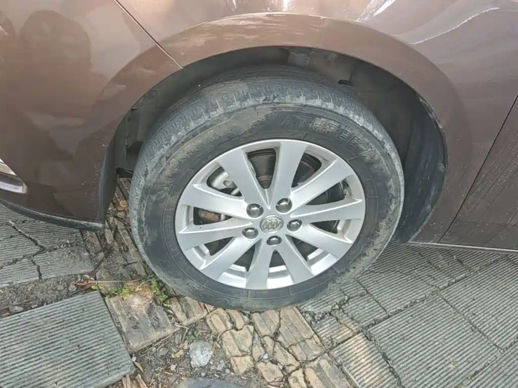Buick GL8 2018 28T Comfort Type National VI купить на сайте DeffCars
