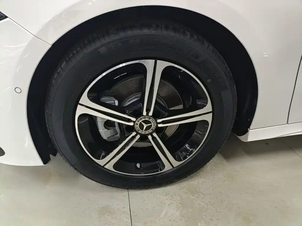 Mercedes-Benz A-Class 2025 A 200 L Fashion Model купить на сайте DeffCars