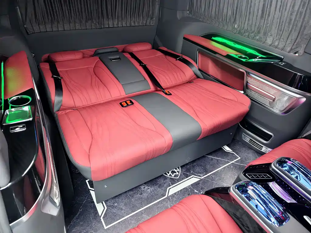 Vito 2024 2.0T Business Edition 7 seats купить на сайте DeffCars