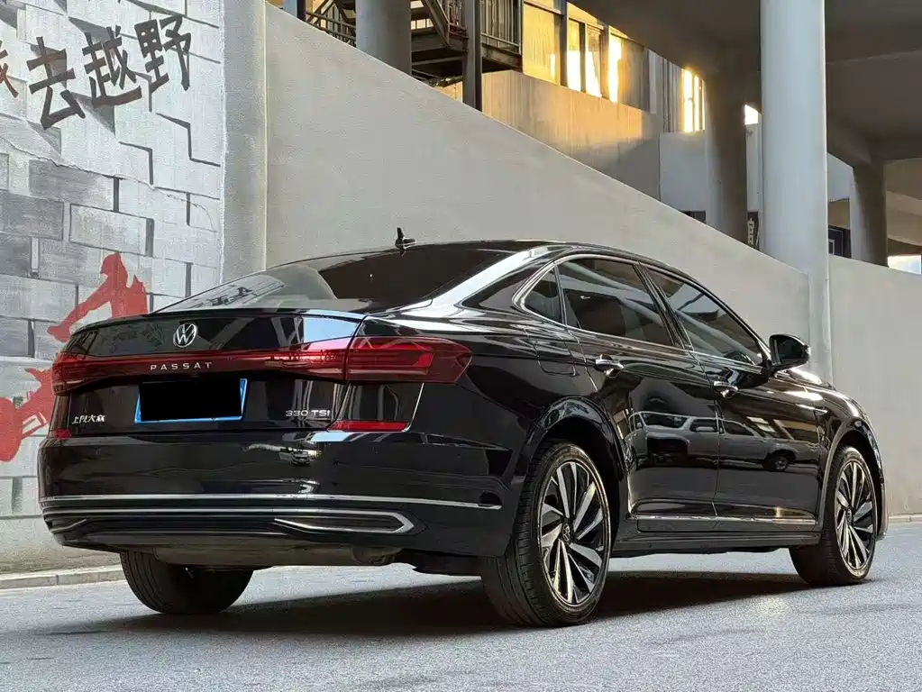 Passat 2022 330TSI Starry Sky Deluxe Edition купить на сайте DeffCars