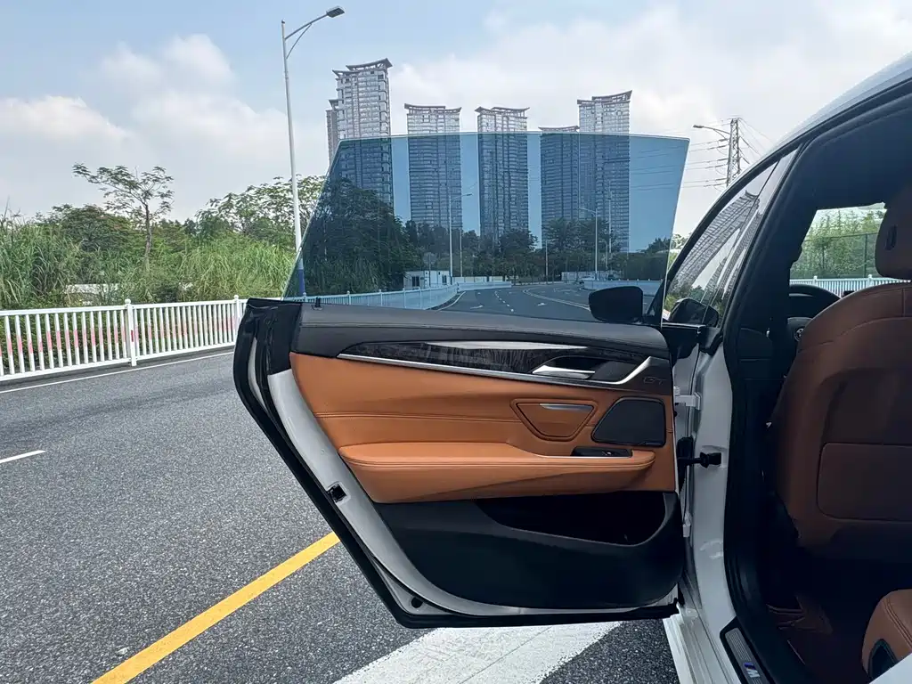 BMW 6 Series GT 2018 630i M Sports Package купить на сайте DeffCars