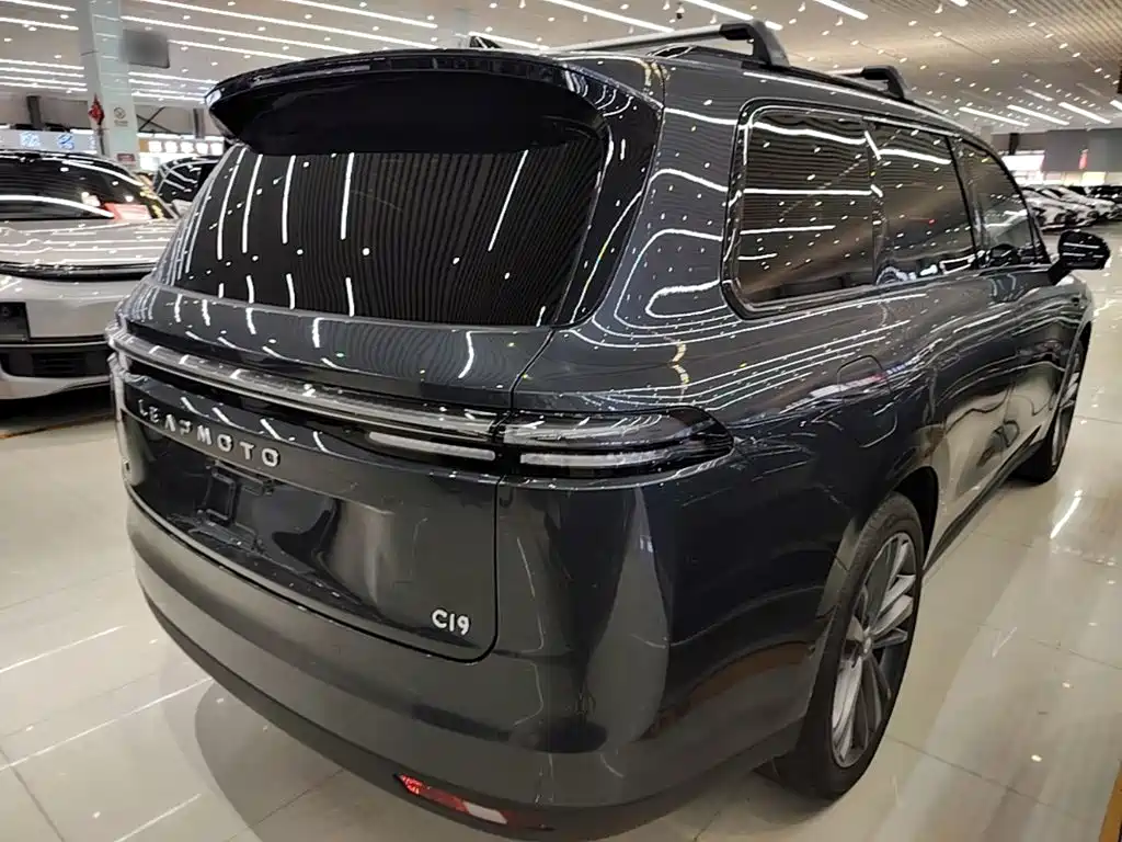 C16 2024 Extended Range 200 Premium Edition купить на сайте DeffCars
