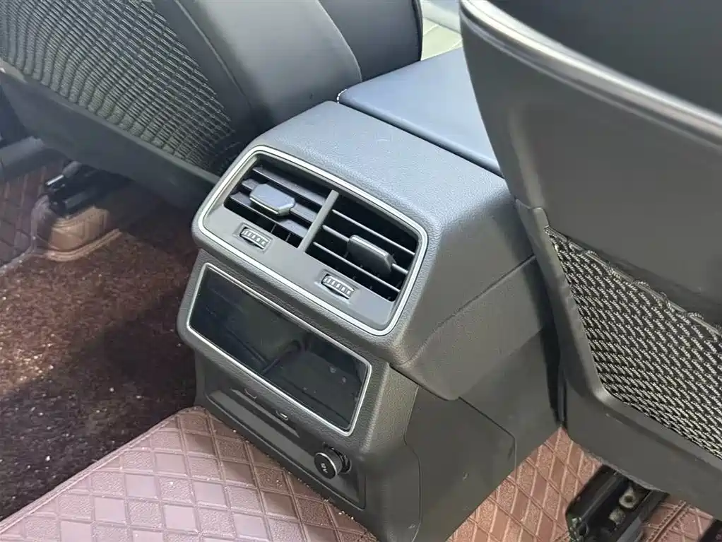 Audi A6L 2025 45 TFSI Premium Dynamic + Ventilation Comfort Package купить на сайте DeffCars