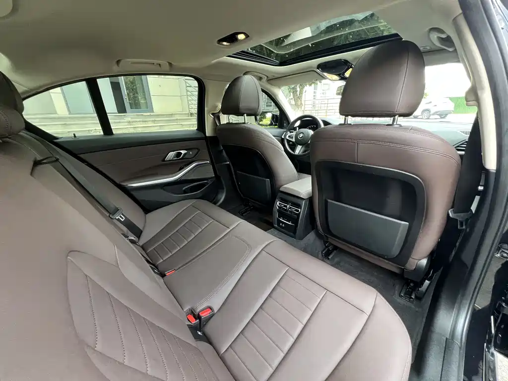 BMW 3 Series 2021 325i M Sports Night Package купить на сайте DeffCars